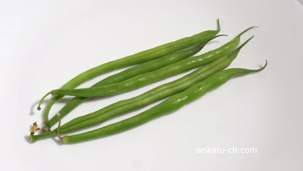 さやいんげんをポリ袋に入れて冷蔵保存1日目