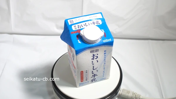 牛乳をパックごと冷凍保存する