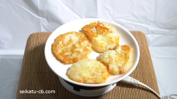 出来上がった業務スーパーのポテトサラダで作ったチーズいももち