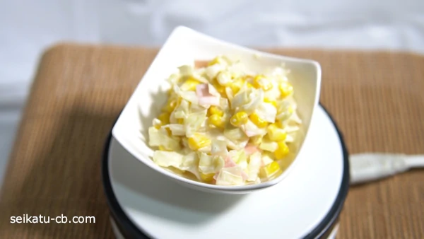 出来上がった業務スーパーの冷凍とうもろこしで作ったコールスロー