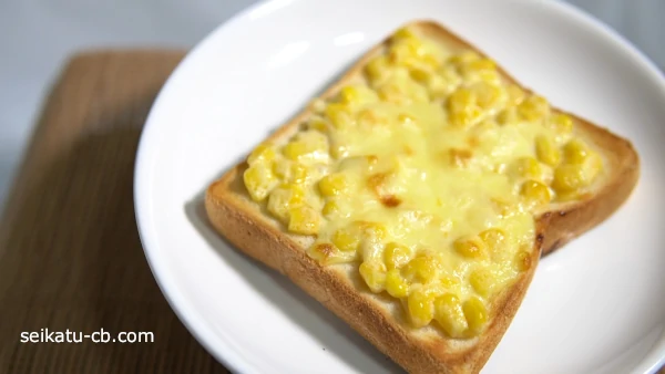 業務スーパーの冷凍とうもろこしで作ったコーンマヨチーズトースト