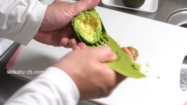 ���ܥ��ɥ��å����ǥ��ܥ��ɤβ������餫�餯��̤�