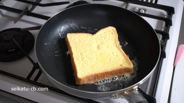 µíÆý¤ò100ml¤Ë¸º¤é¤·¤¿Ä´Ì£±Õ¤Ë¿»¤±¤¿¿©¥Ñ¥ó¤ò¥Õ¥é¥¤¥Ñ¥ó¤Ç¾Æ¤¯