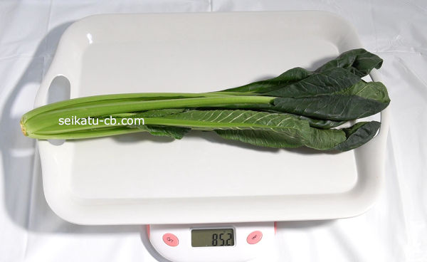 ポリ袋に入れて常温保存した小松菜3日目の重さは85.2gです。