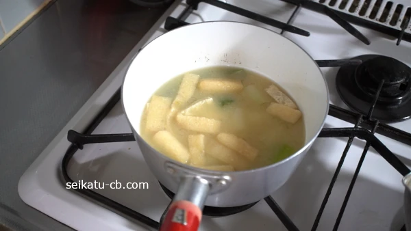 出来上がったみそ汁